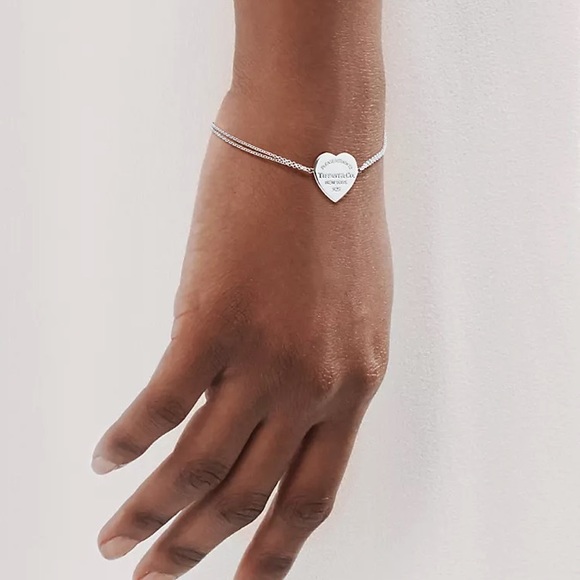 Heart Tag Double Chain Bracelet in Silver - Picture 6 of 7